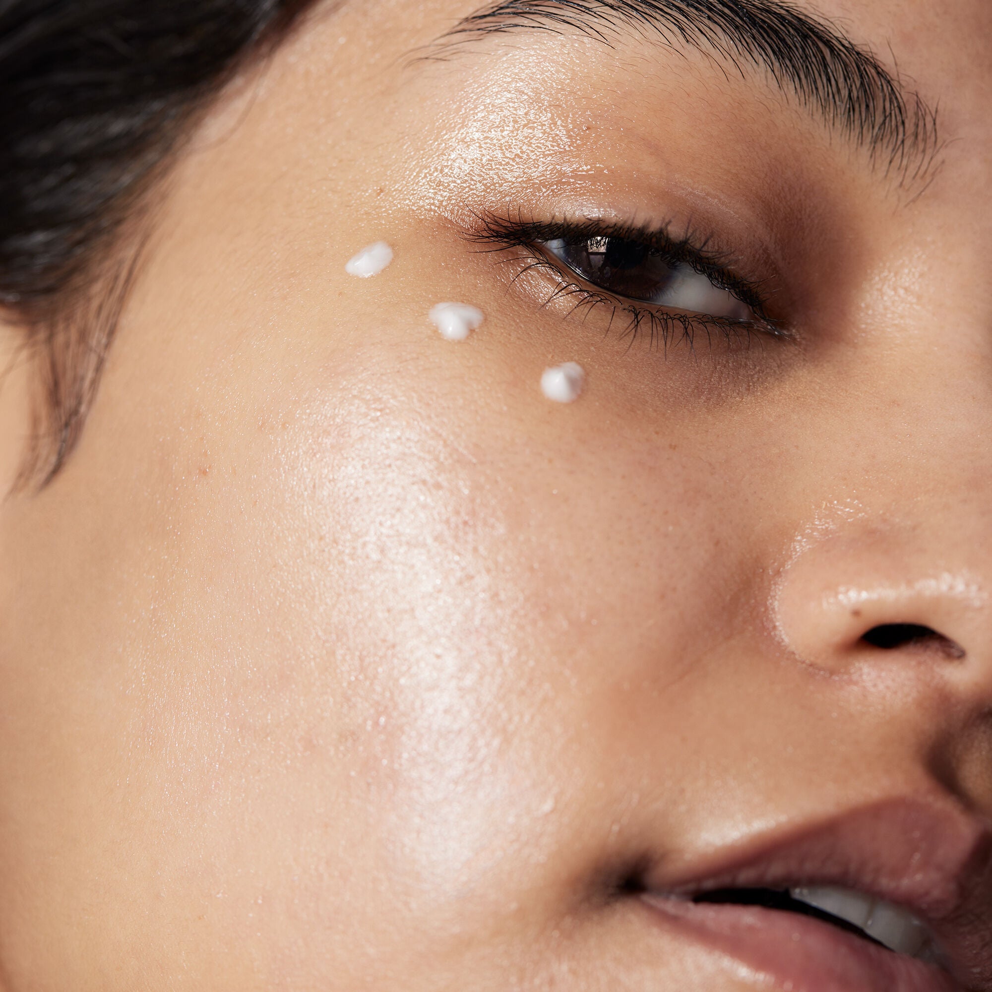 040822_Model_HH-EyeCream_116_RT1-V1_IGF.jpg