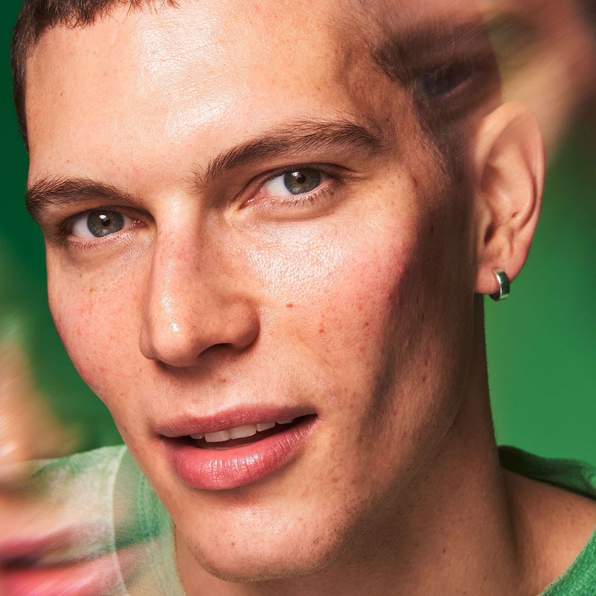 100924_SKIN_Jean_PlzC_EndLook_0036_v1_RGB_IGF.jpg