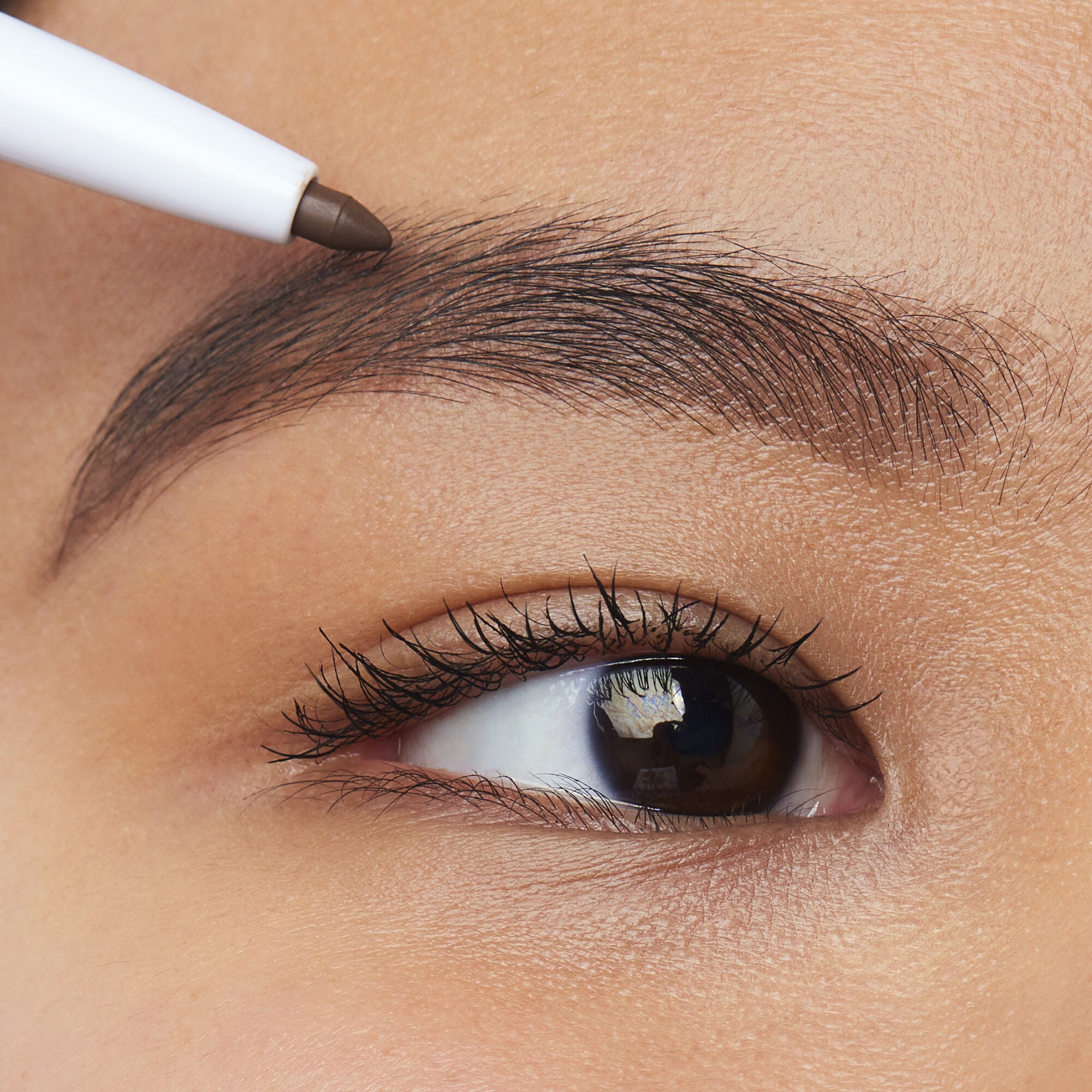 111422_Almina_Instant_Lift_Brow_3149_IGF.jpg
