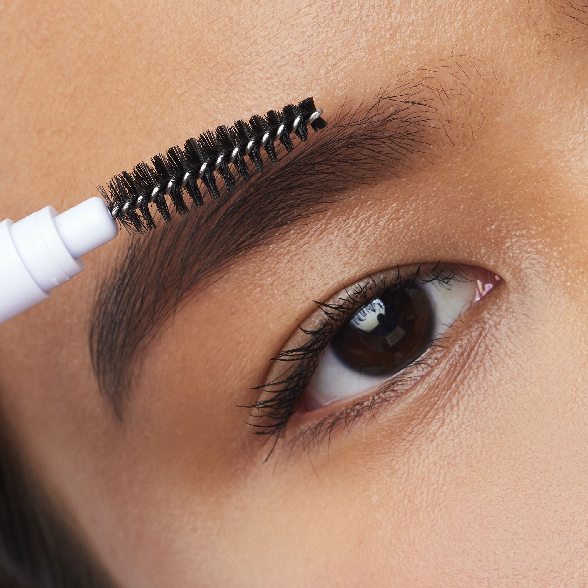 111422_Almina_Instant_Lift_Brow_3167_IGF.jpg